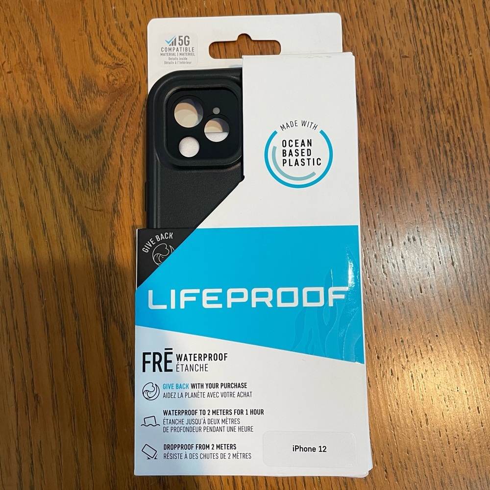 iPhone 12 LifeProof Fre Waterproof Case